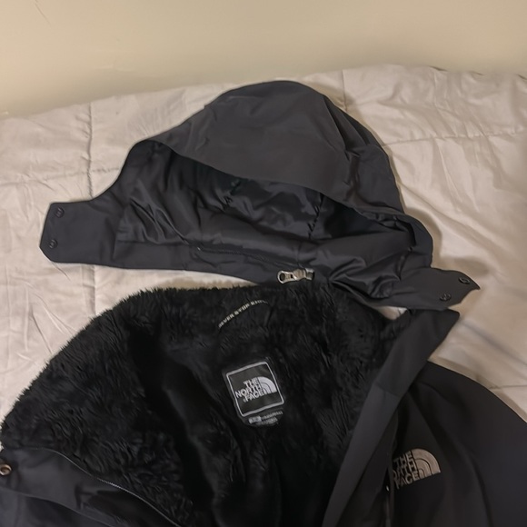 North face coat size small - Picture 4 of 4